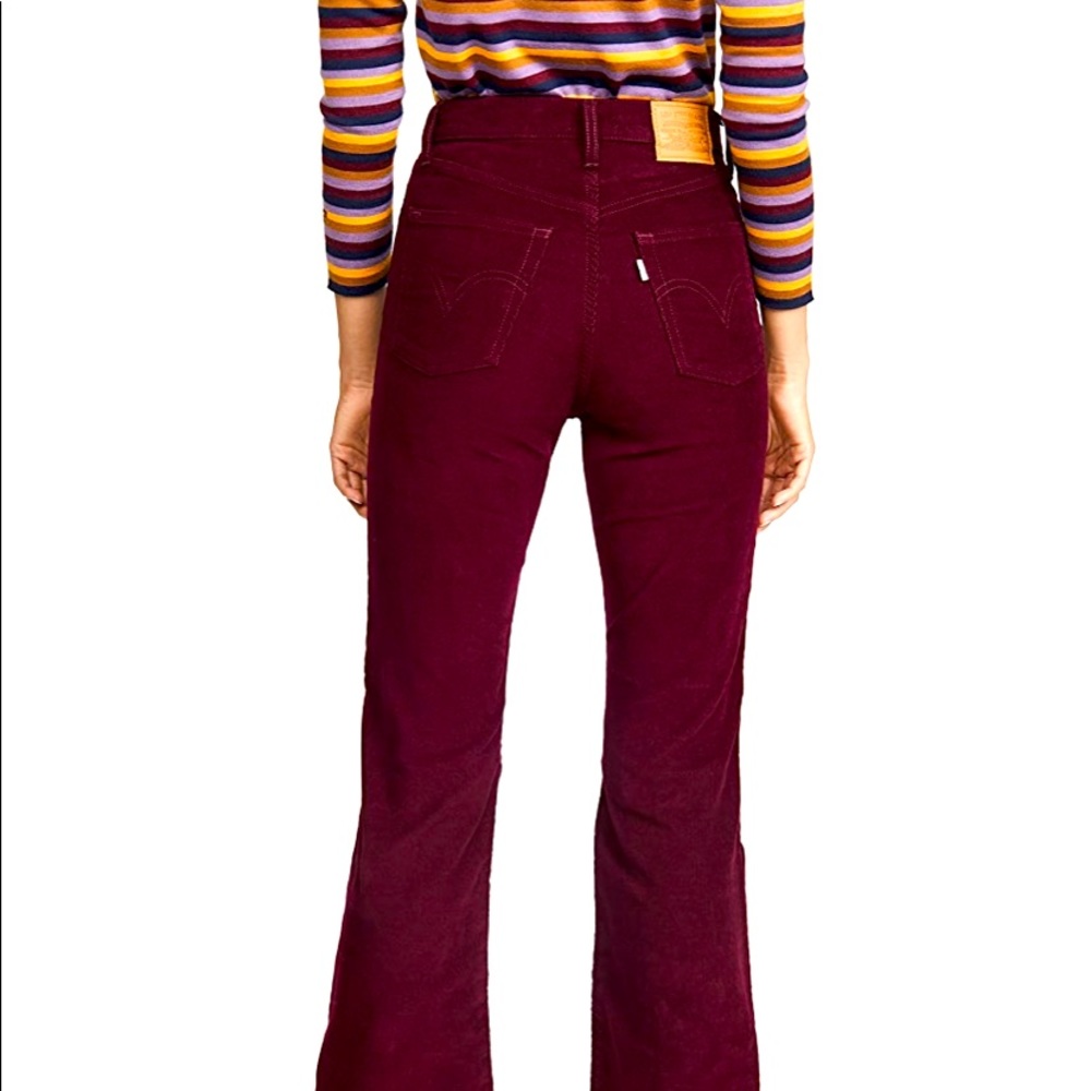 Levi’s Ribcage Corduroy Flares Sz 28